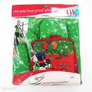 Wholesale A Set of Green Snowman Polyester Insulation Mat/<em>Pot</em> Holder，Microwave Oven Glove and Apron
