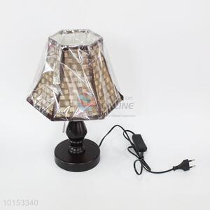 Luxury vintage bedside <em>table</em> <em>lamp</em>