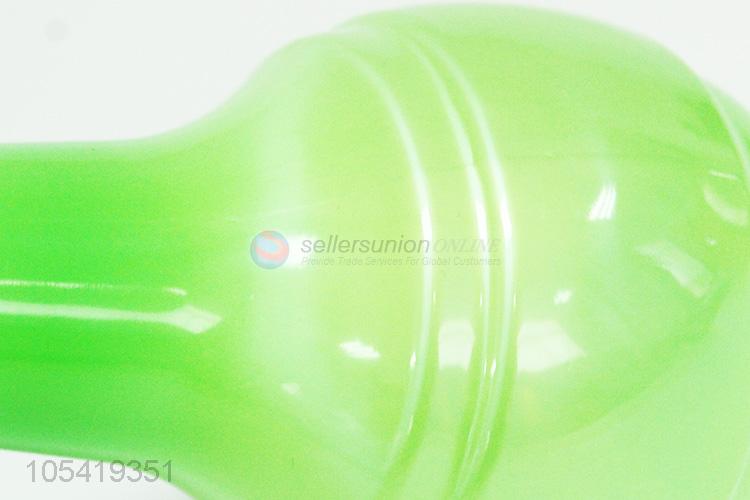 塑料喷水壶