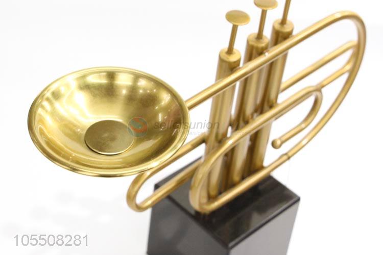Factory promotional home decor trumpet shape iron candlestick