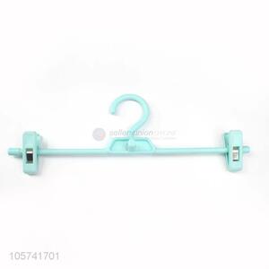 Promotional cheap daily use plastic <em>pants</em> <em>folder</em> trousers hanger