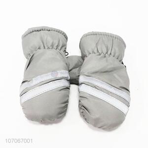 Low price outdoor sports gloves winter ski gloves for kids
