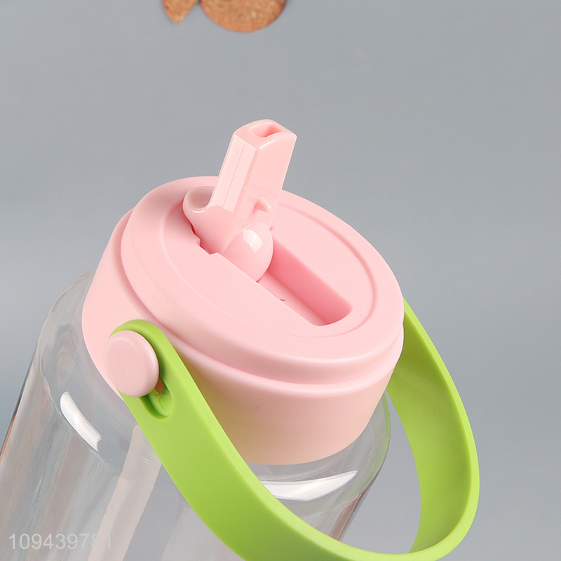 Latest products plastic water bottle with straw